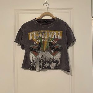 Cropped graphic t-shirt